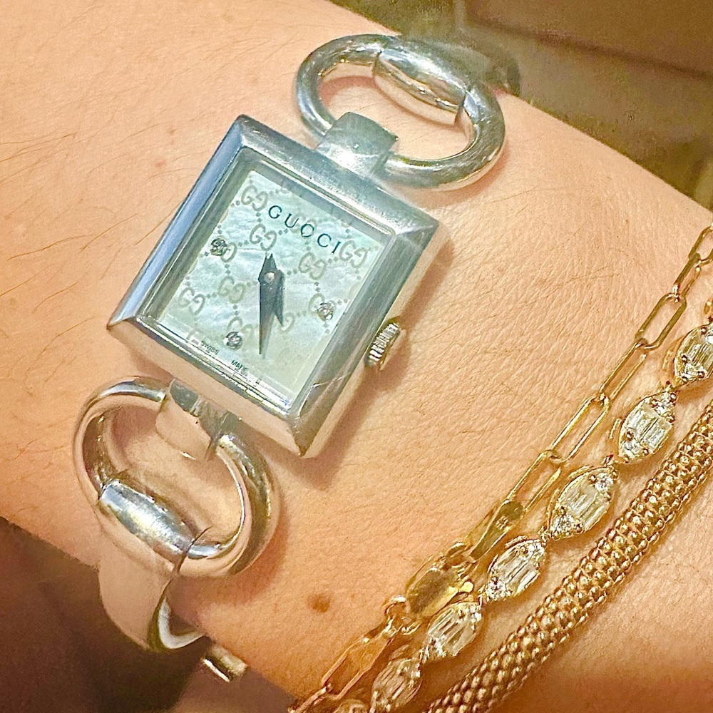 🇮🇹Vintage‼️Gucci Watch Silver Mother of Pearl designer luxury GG bracelet watch